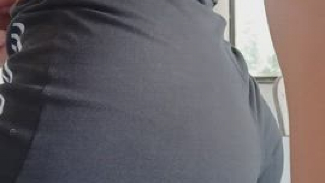 I can't stop to see it. Do you?