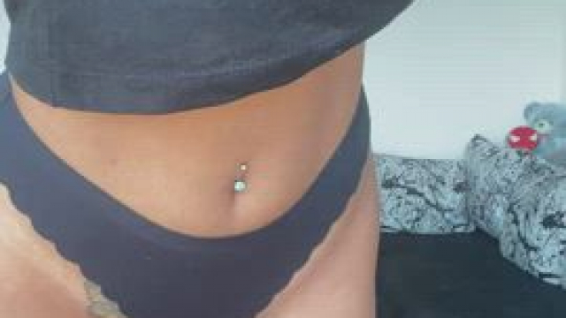 Titty drop :) I'm a little shy to show my butt with this one, but here goes noth