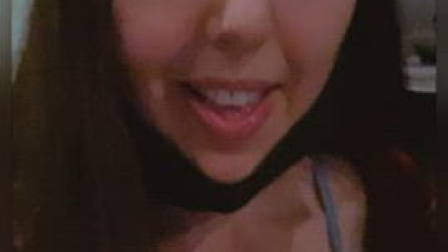 Flashing my tit during the concert [GIF]