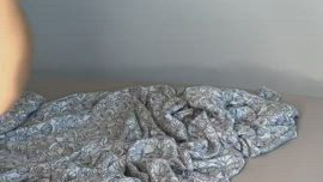 Looking for guys who eat me all day