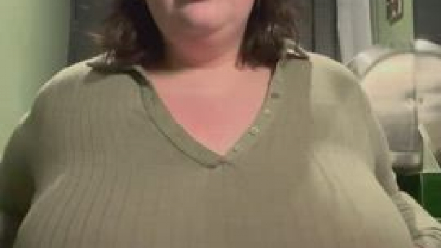 My friends were wondering why I took so long in the bathroom, to try impress you