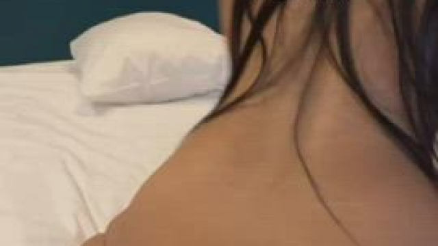 Putting in a Butt Plug: A Simple Guide