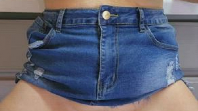 housewife on lunch break [video]