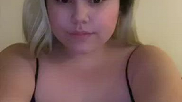 Something sweet to wake up to every morning <3