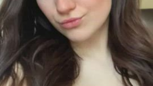 Waiting for you, when do you arrive at home baby