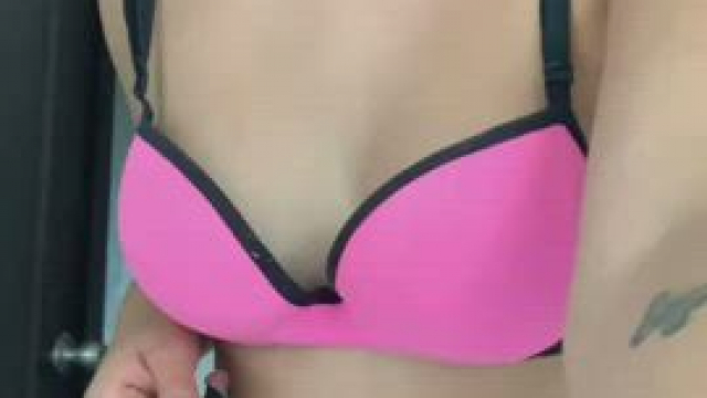 Will u play with my boobs