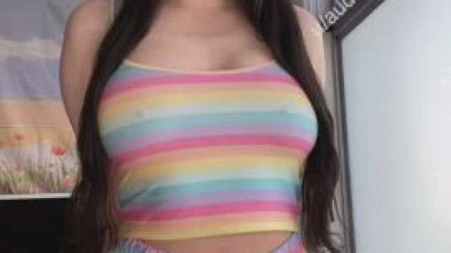 I gotta give you the ol' razzle dazzle before I drop them