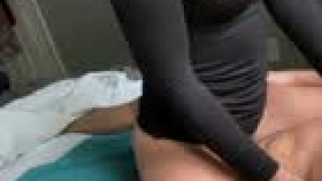 Would you have guessed that a 40yo mother of three still rides like this? [f]40 