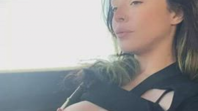 I can’t stop flashing people while driving!! It’s just too much fun ;) [gif]