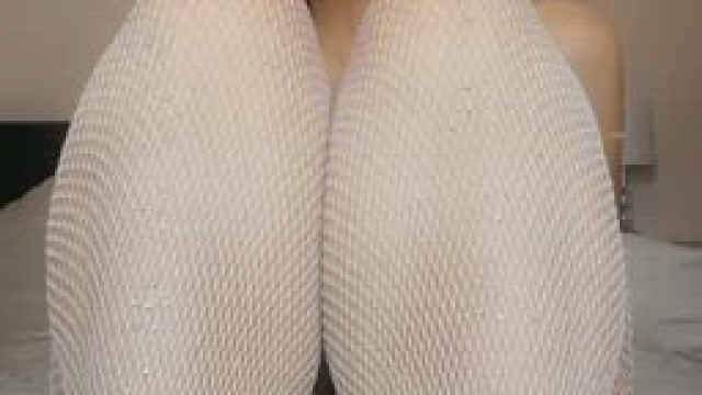 Can a 44y/o Mum of 3 still turn you on?