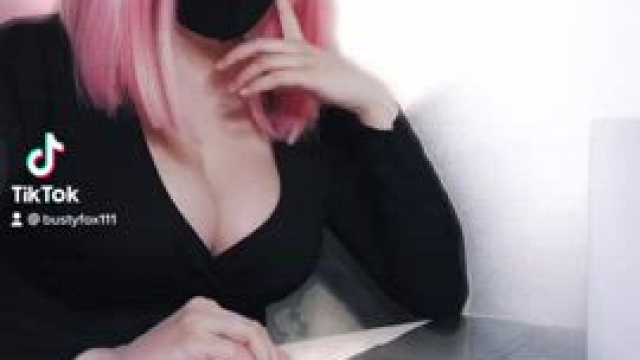 I love girls like her!