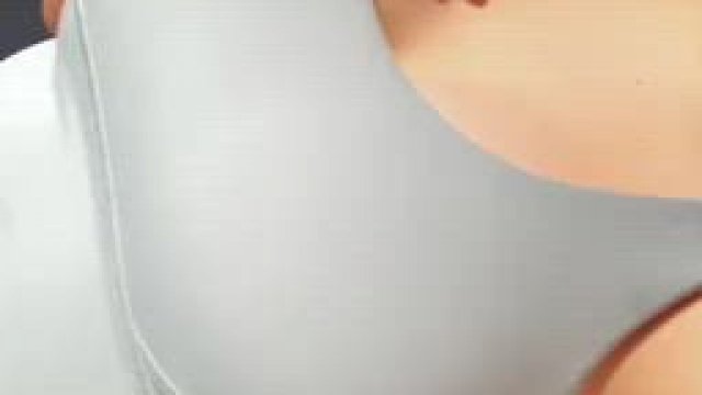 Sports bra titty drop