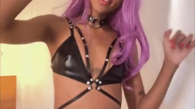 Let me wear this on our date