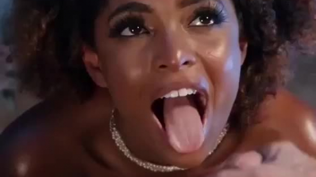 Enony chick taking facial