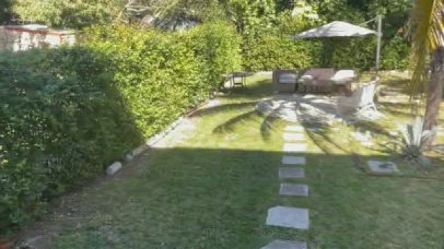 Getting fucked and putting on a show for the neighbors is the funnest!!