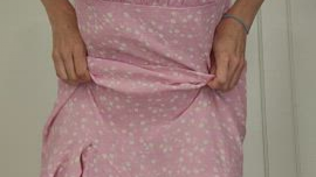 I love a sexy sundress