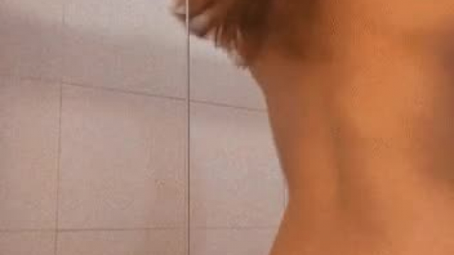 the way this babysitter invites to fuck