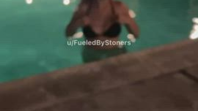 Flashing my tits at the community pool [gif]