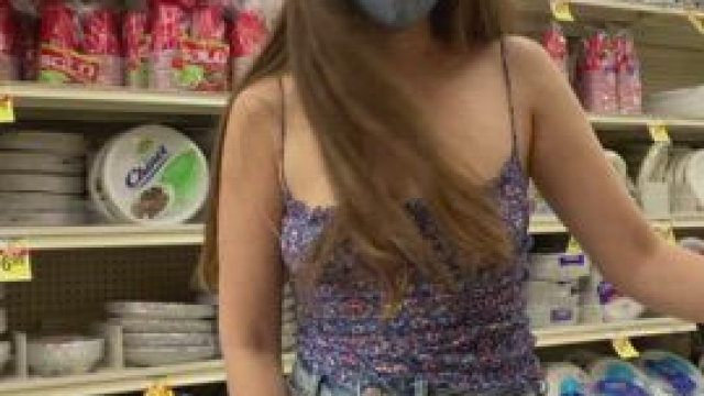 Just shopping for picnic supplies [GIF]