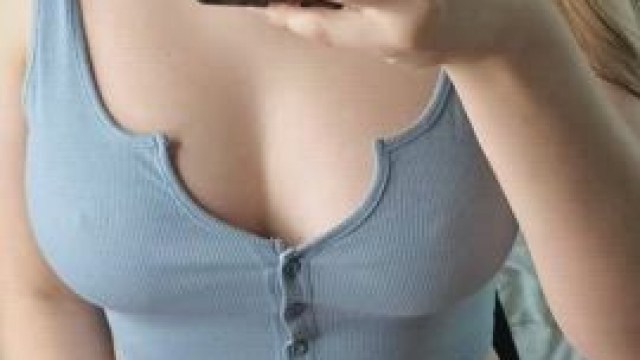 Sending a nudes to every guy that ups (instantly) sc: monajadi2020