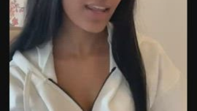 Getting herself off, Tiktok Edition