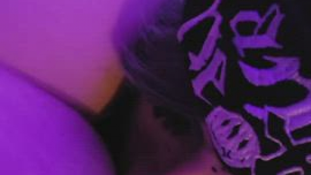 Let's play bury the face