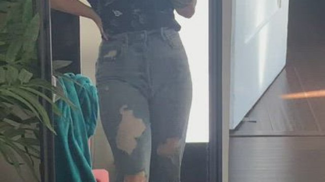 Showing you how beautiful a mom I’d be