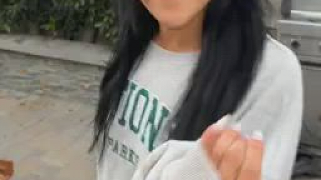 The reason why I never wear bra in class