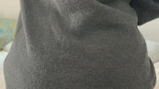 Spread my legs and lick my pussy from the back