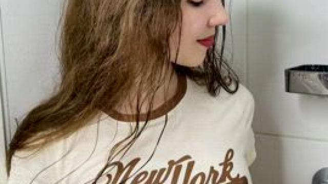 I decided to wet my T-shirt for you