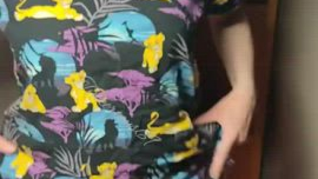 [F] The girls were trying to do a shimmy shake