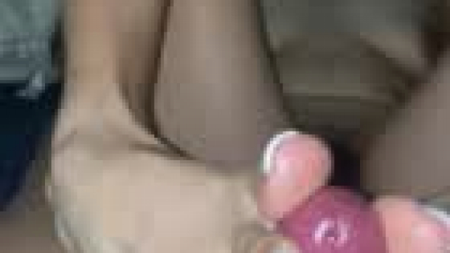 Love making him cum with my feet