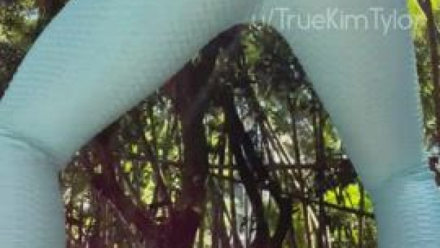 Sitting on faces routine... or how boring plp call it... squats!