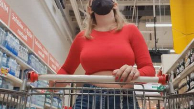 It wasn't just my camera that recorded me in that store. heh... Kisses [GIF]