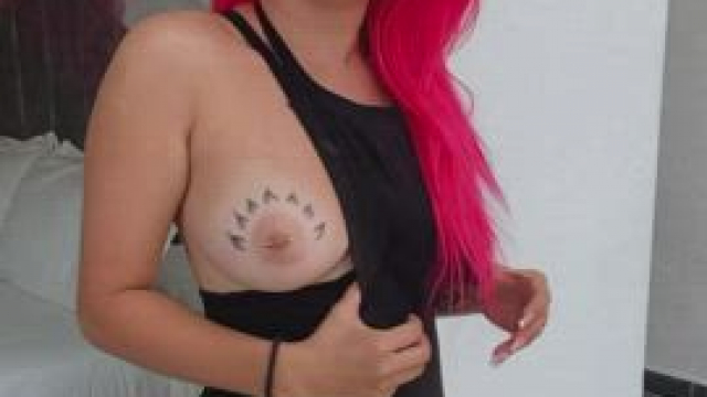 Look only into my eyes please