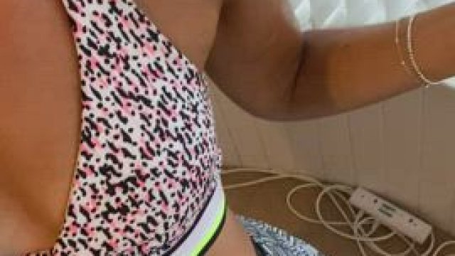 This sweat really got me glistening...