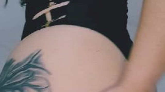 Can I sit on your face? My ass need that now