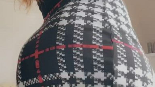 My pale and perky ass would like to bounce on your cock