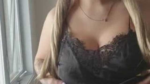 Mommy has your Saturday snack, glaze all over [OC]