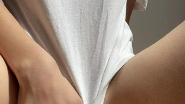 I’m tiny but my pussy isn’t