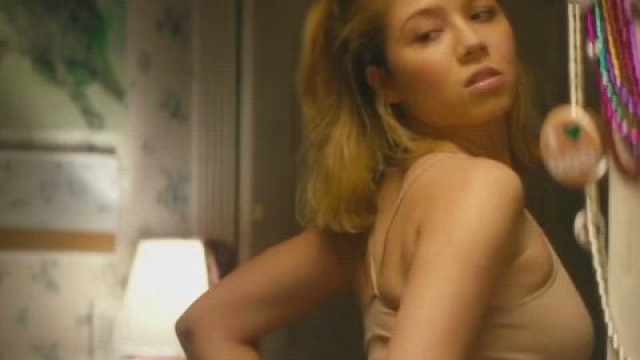 Jennette McCurdy in Little Bitches