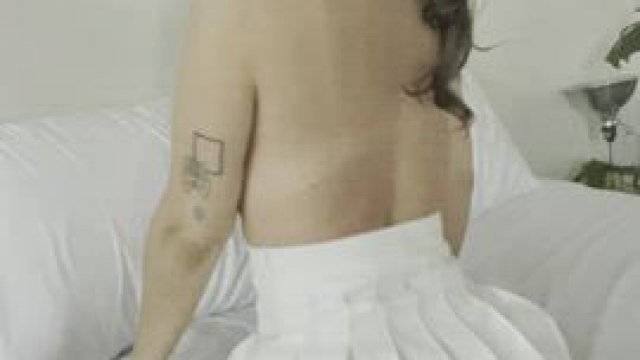 Red fishnets & booty jiggles