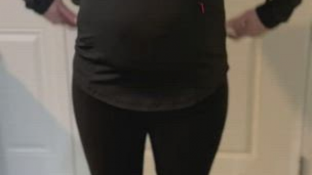 Black leggings, thong and bush!