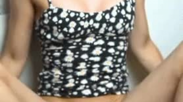 Looking for someone to creampie me right now