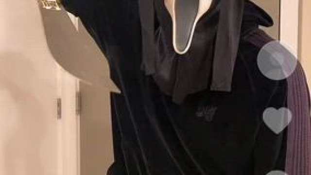 Pls mr.ghost face I wanna be in the sequel