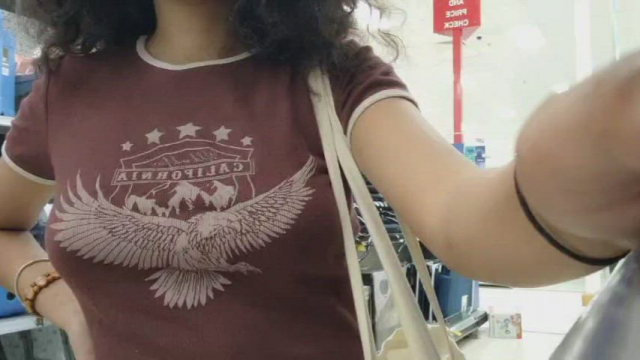 sure come to pay me a visit in this aisle [GIF]