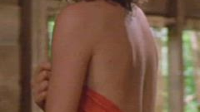 Valentina Forte in Cut and Run (1985)