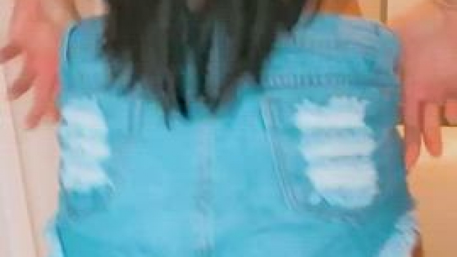 Just looking at that ass you already know where I'm from