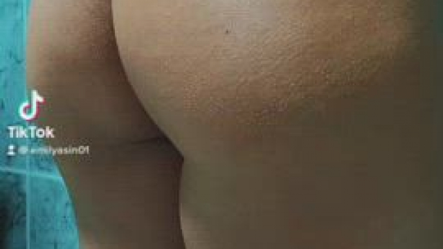 How hard do you like to smack me