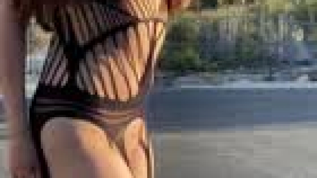 Spreading my holes for you